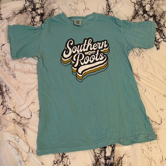 Southern Roots Tee - Picture 1 of 3